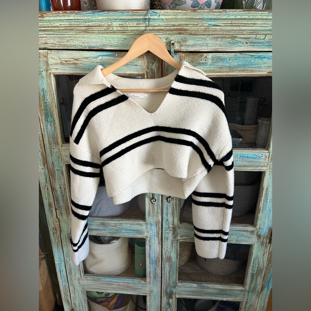 OAK + FORT Black and White V-Neck Sweater